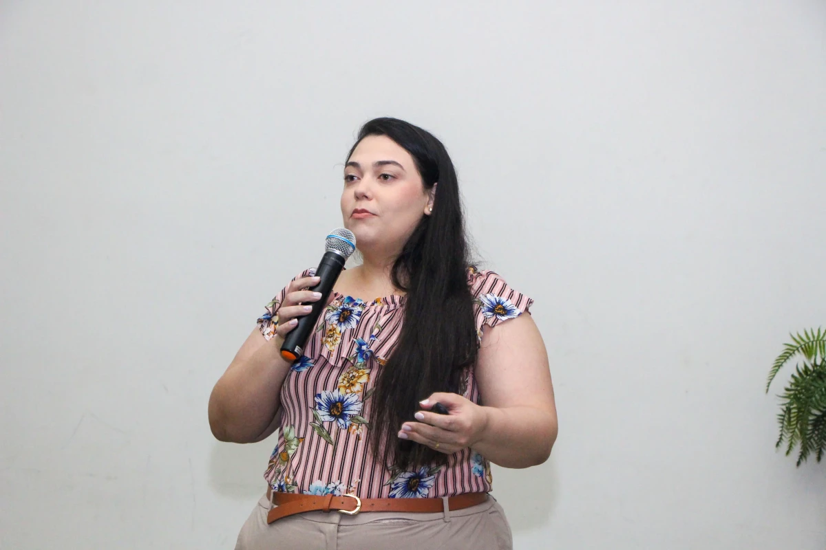 Marta Quezia Fontinelli fala sobre fisioterapia no pós-parto